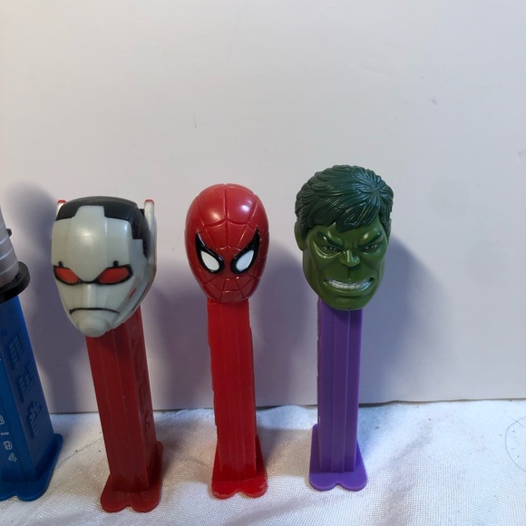 Lot of 7 Vintage Pez Dispensers hockey, Spider-Man , Hulk, Dr. Strange Bugz - Picture 2 of 10